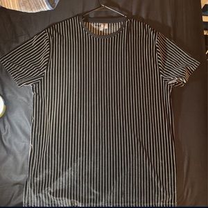 BLACK & WHITE STRIPE SUEDE T SHIRT SIZE L